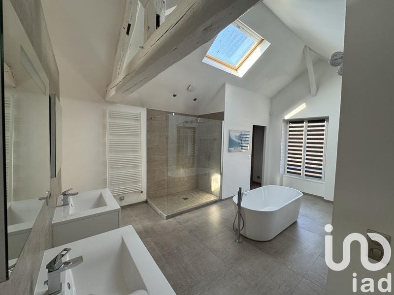 Maison - 162 m² - 8 pièces