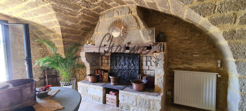 Mas - 192 m² - 7 pièces