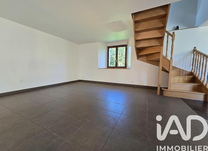 Maison - 214 m² - 6 pièces
