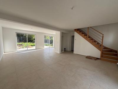Maison - 135 m² - 7 pièces