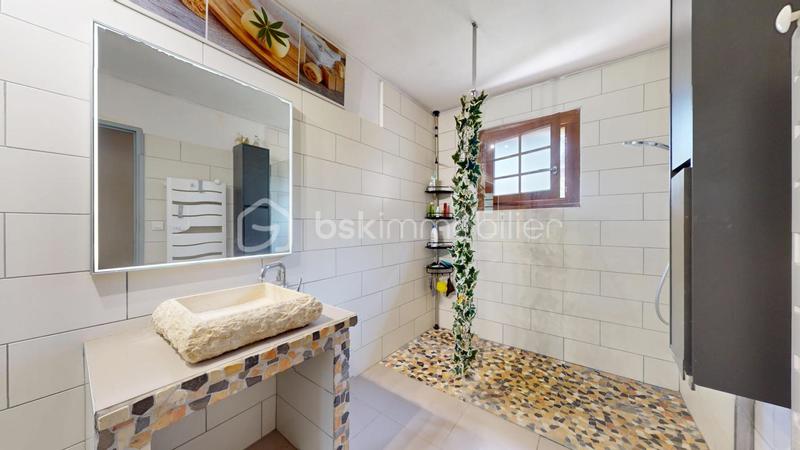 Maison traditionnelle - 117 m² - 5 pièces