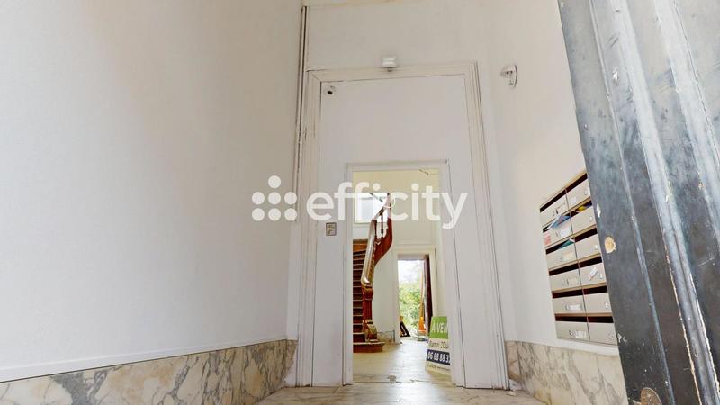 Immeuble - 650 m² - 9 pièces