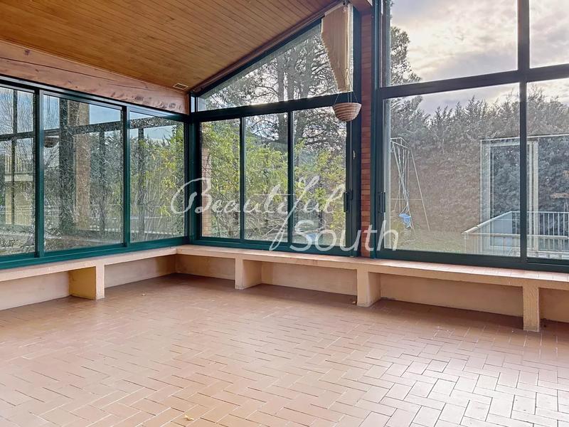 Maison - 206 m² - 6 pièces