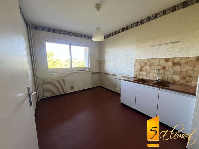 Appartement - 77 m² - 3 pièces