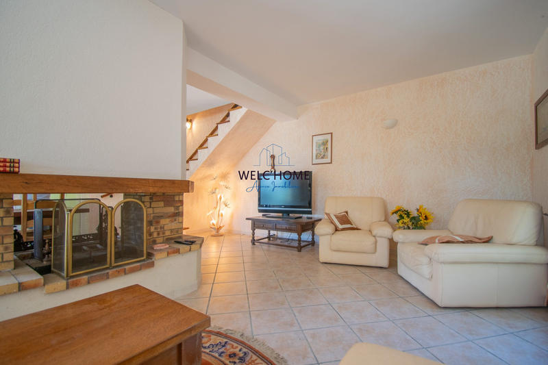 Bastide - 181 m² - 9 pièces