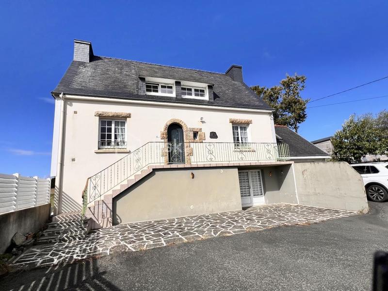 Propriété - 103 m² - 5 pièces