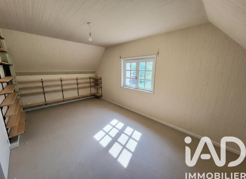 Maison - 250 m² - 8 pièces