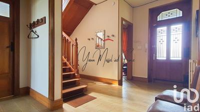 Maison - 233 m² - 9 pièces