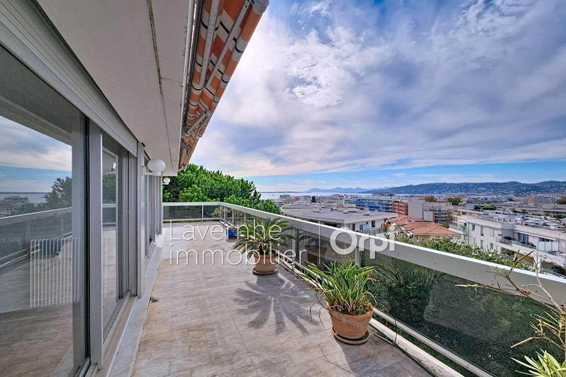 Appartement - 89 m² - 3 pièces