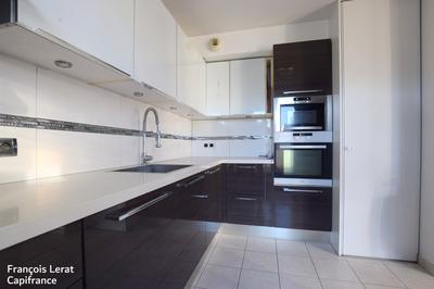 Appartement - 90 m² - 5 pièces