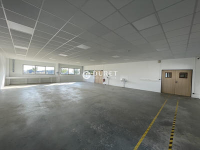 Local d'activités - 1 035 m²
