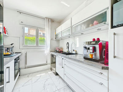 Maison - 121 m² - 5 pièces