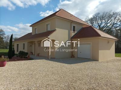 Maison - 188 m² - 7 pièces