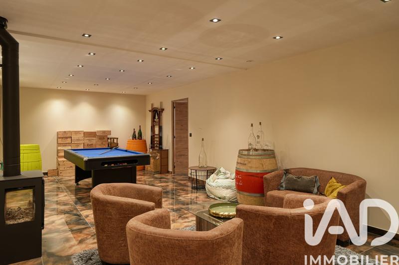 Maison - 350 m² - 10 pièces