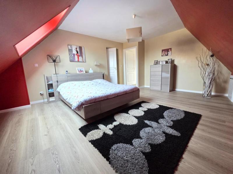 Pavillon - 165 m² - 9 pièces