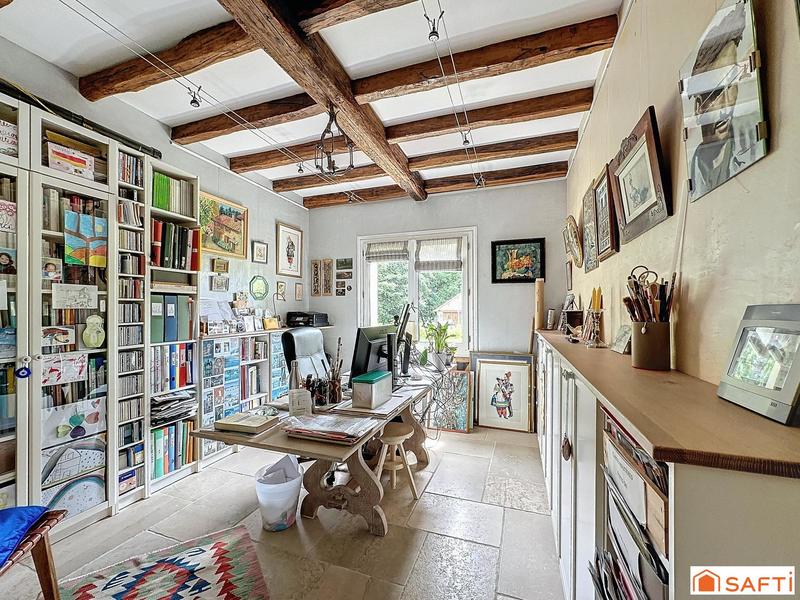 Maison - 210 m² - 7 pièces