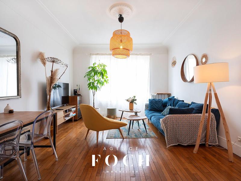 Appartement - 82 m² - 3 pièces