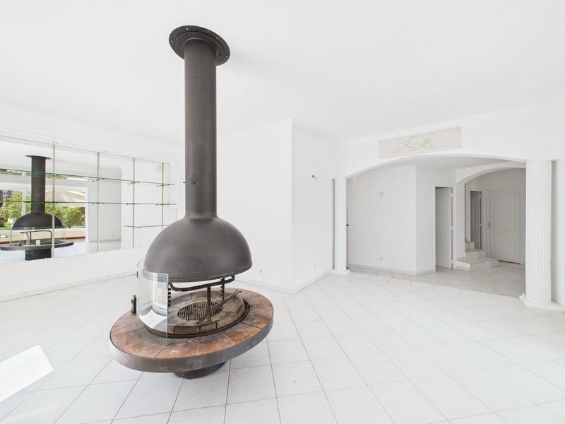 Maison - 185 m² - 5 pièces