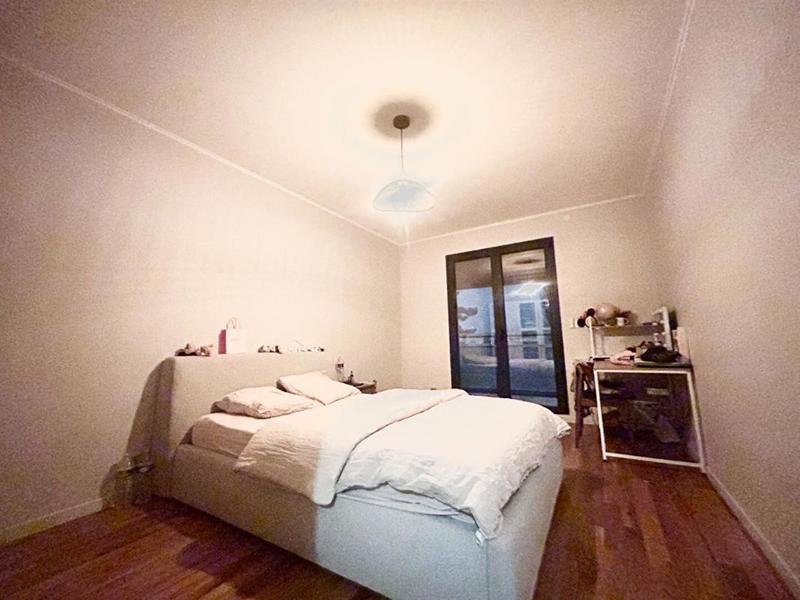 Maison - 205 m² - 7 pièces