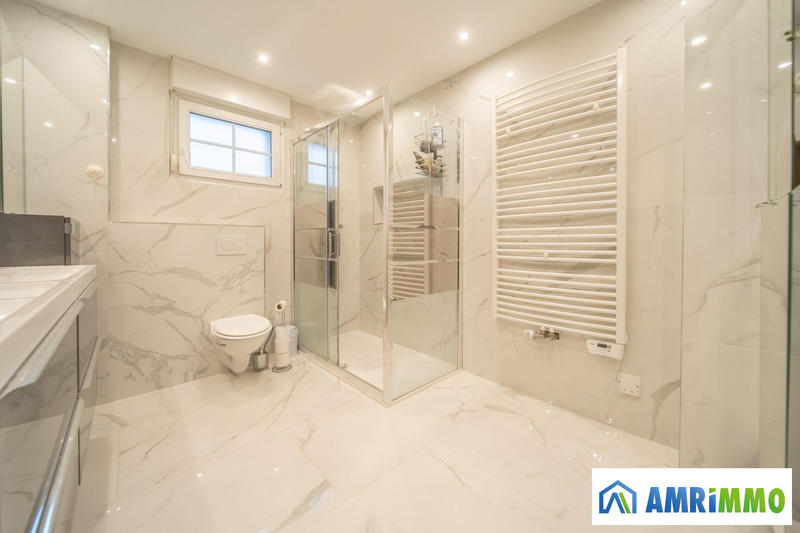 Maison - 148 m² - 6 pièces