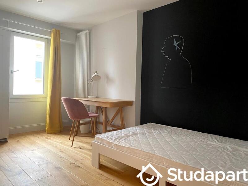 Chambre - 11 m² - 1 pièce