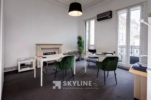 Appartement - 247 m² - 5 pièces