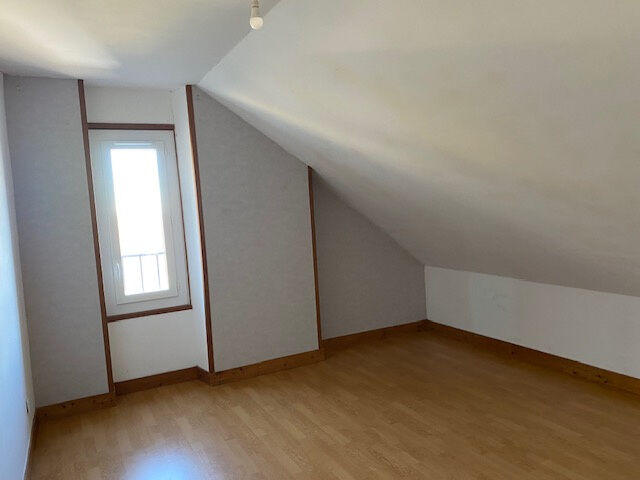 Appartement - 65 m² - 4 pièces