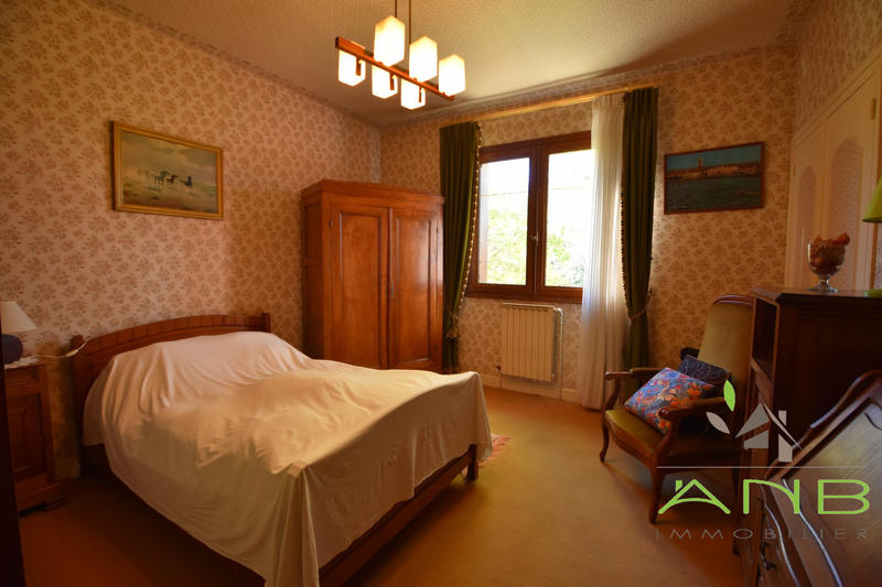 Maison - 140 m² - 9 pièces