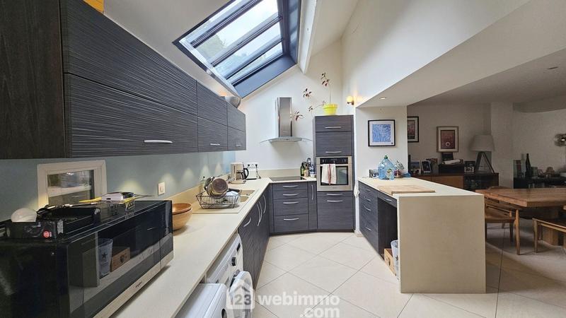 Maison - 192 m² - 6 pièces