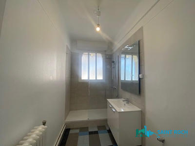 Appartement - 111 m² - 4 pièces