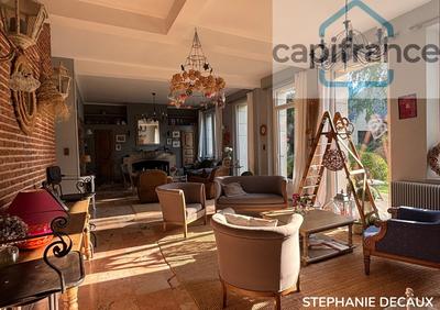 Maison - 315 m² - 13 pièces