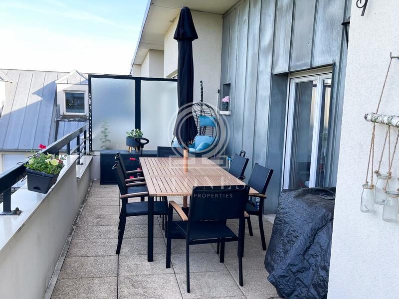 Appartement - 92 m² - 4 pièces