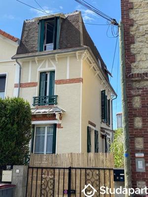 Chambre - 14 m² - 1 pièce