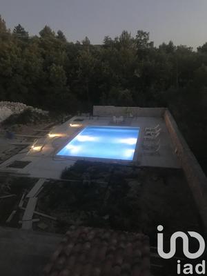 Maison - 209 m² - 8 pièces