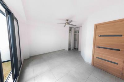 Appartement - 95 m² - 4 pièces