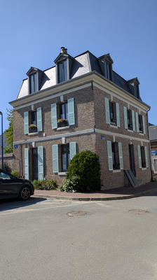 Maison - 175 m² - 6 pièces