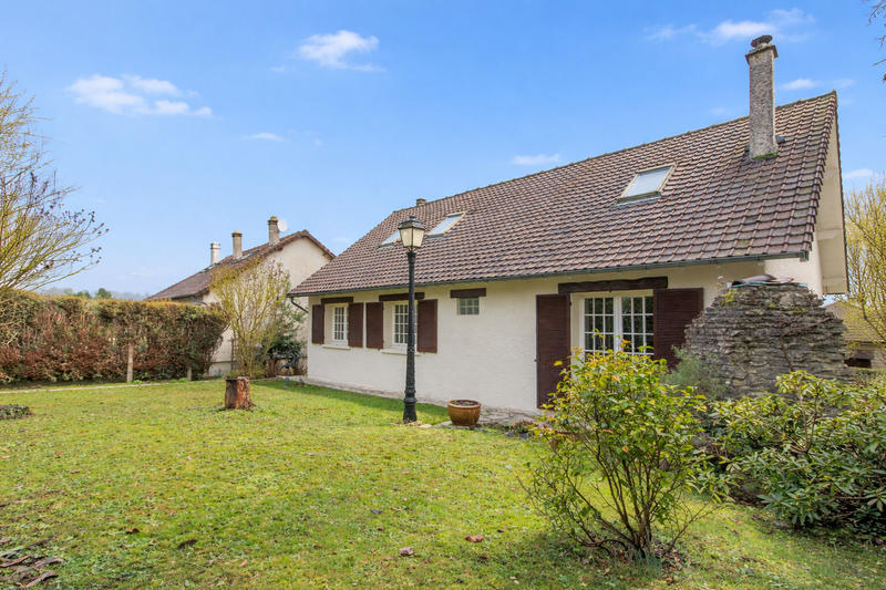 Maison - 135 m² - 6 pièces