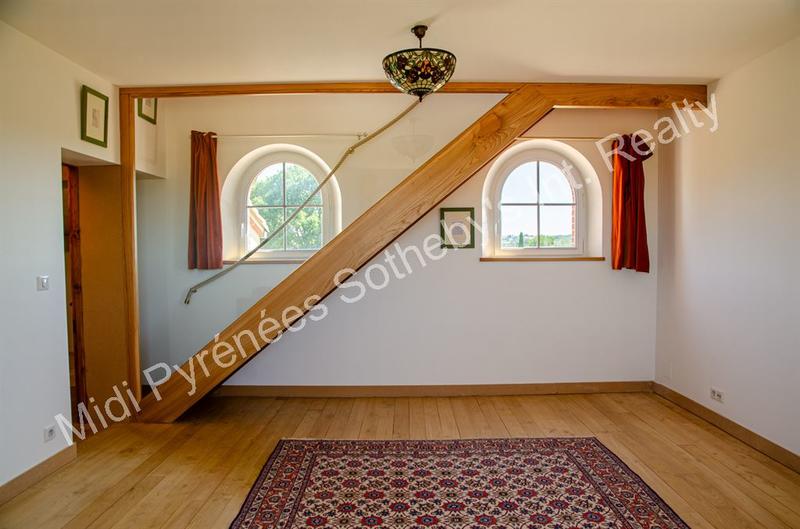 Maison - 278 m² - 7 pièces