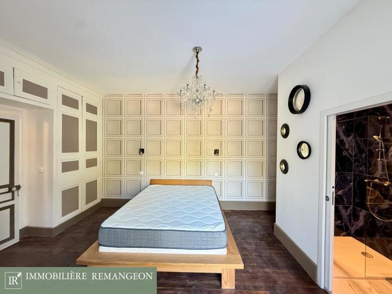 Maison de maîtres - 290 m² - 12 pièces