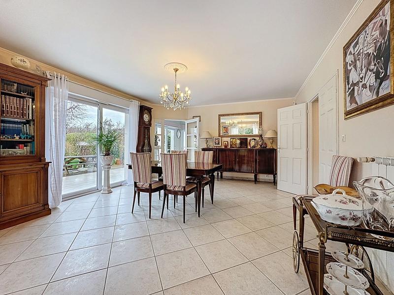 Maison ancienne - 208 m² - 6 pièces