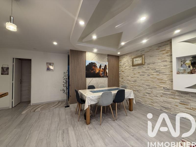 Appartement - 64 m² - 3 pièces