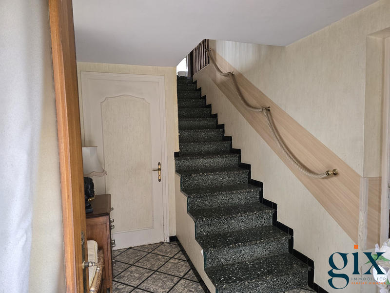 Maison ancienne - 94 m² - 4 pièces