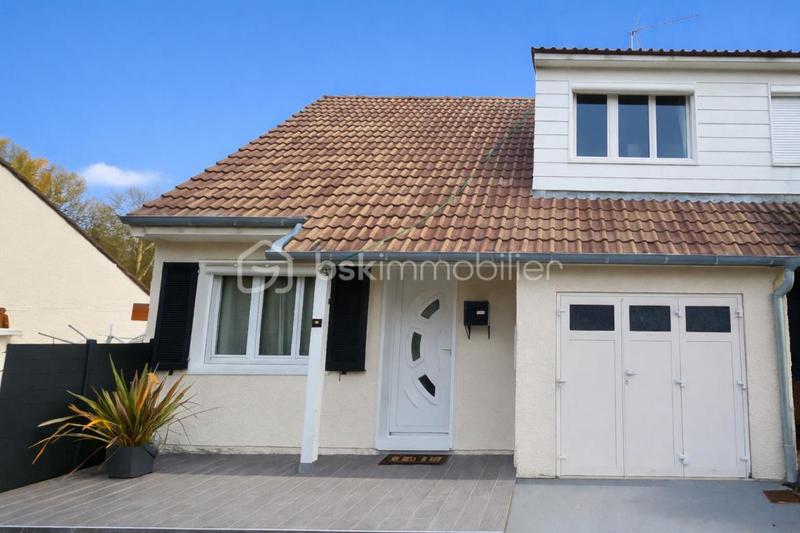 Maison de ville - 100 m² - 5 pièces