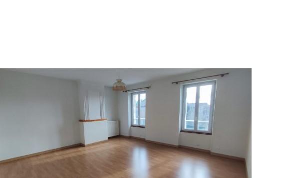 Maison - 210 m² - 4 pièces