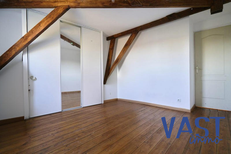 Maison - 185 m² - 8 pièces