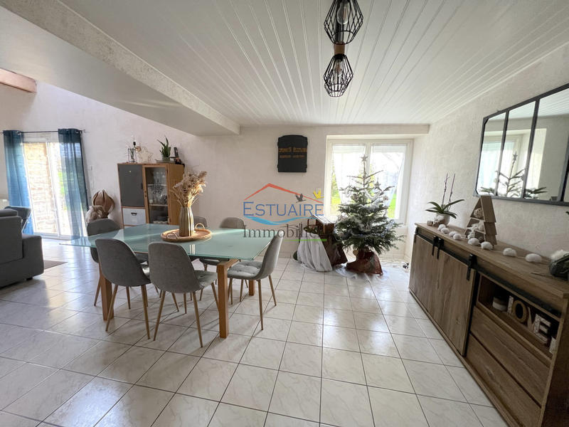 Maison - 160 m² - 6 pièces