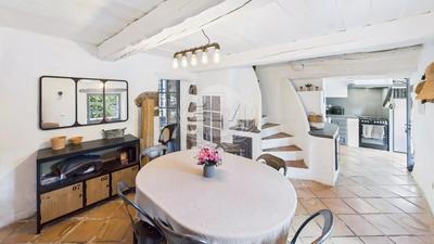 Maison - 110 m² - 7 pièces