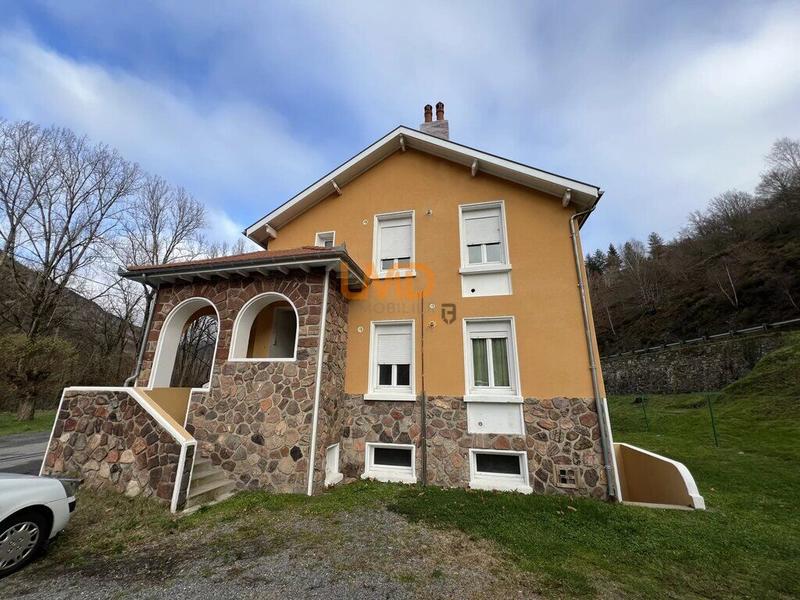 Immeuble - 324 m² - 8 pièces