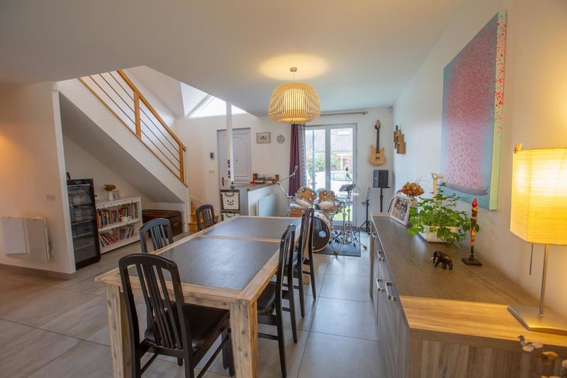 Maison - 140 m² - 6 pièces