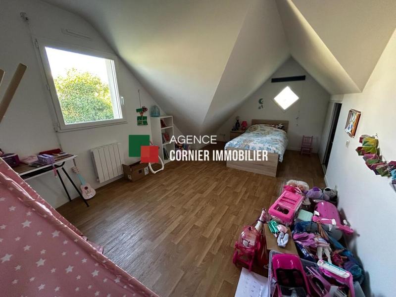 Maison - 104 m² - 4 pièces